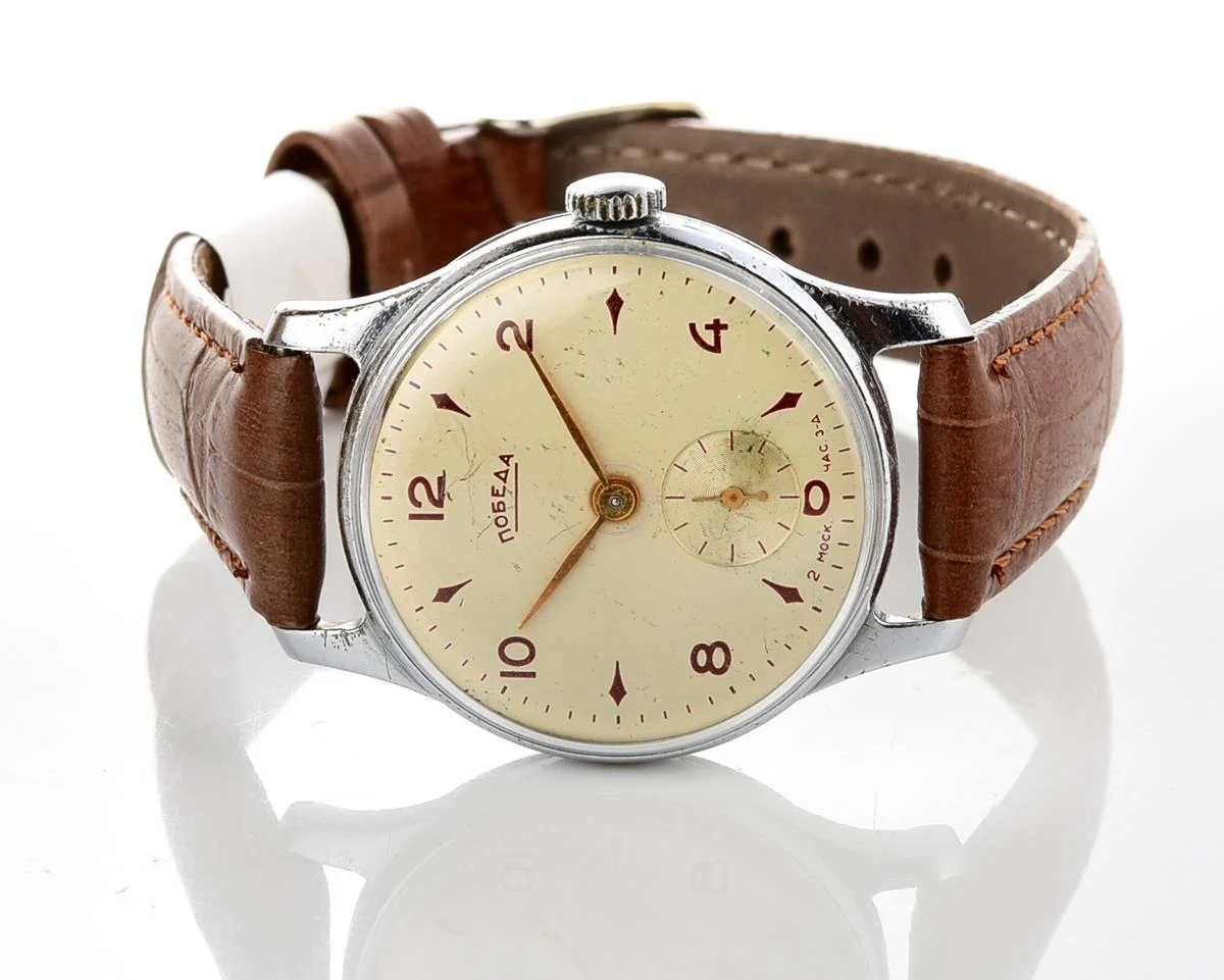 Vintage Soviet mechanical Pobeda wrist watch, 4th quarter 1953
