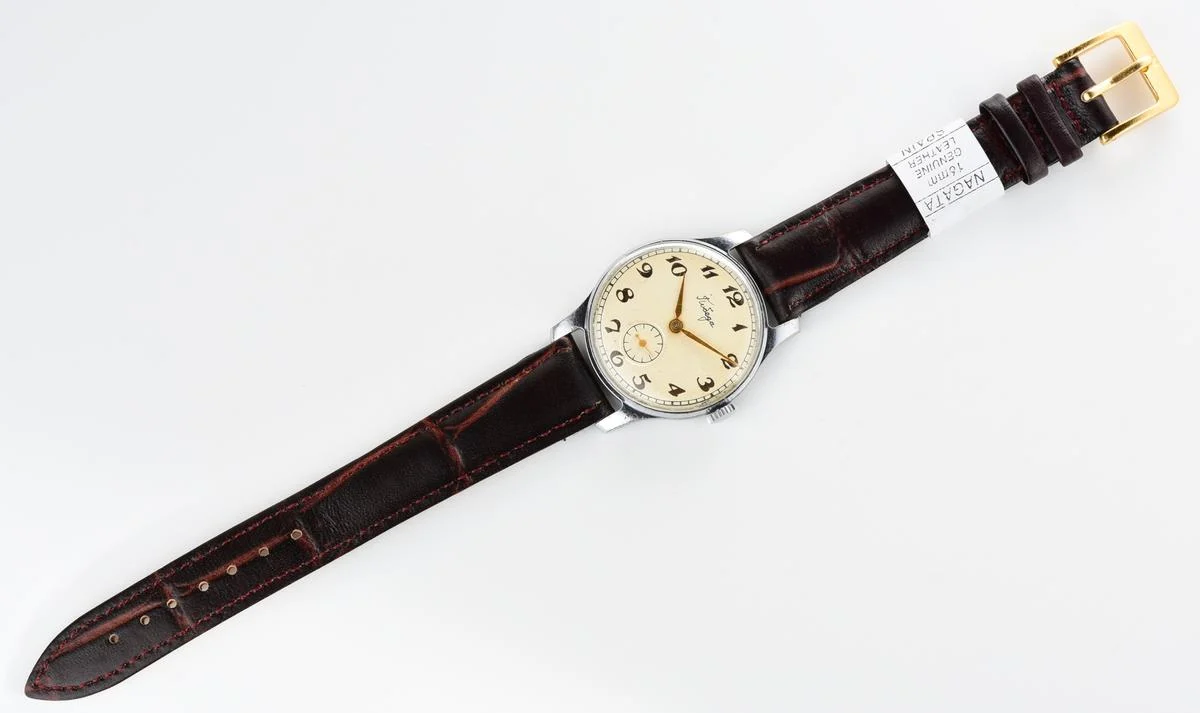 Vintage Soviet mechanical watch Pobeda, 1st quarter 1957