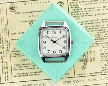 TIME CAPSULE: Vintage Soviet Raketa watch, New Old Stock (NOS)!
