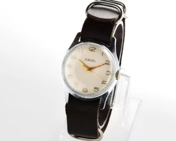 Raketa vintage wrist watch with cream dial
