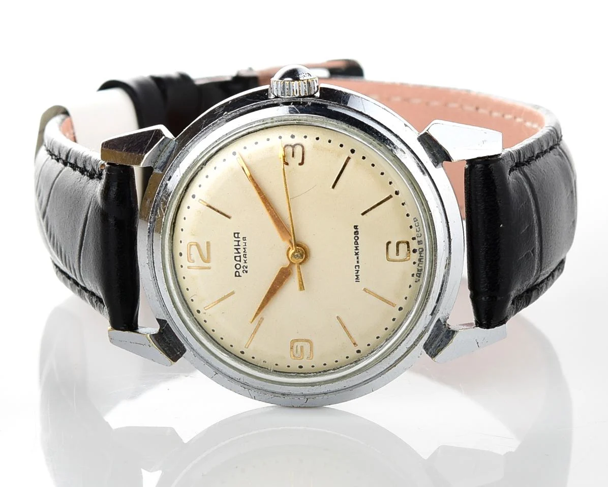 Rodina mechanical watch with automatic self winding movement