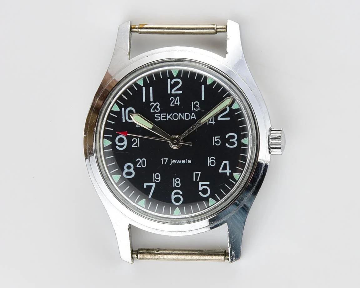 Excellent Soviet vintage Sekonda-Military mechanical wristwatch