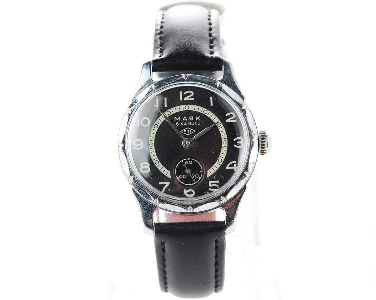 Vintage Mayak mechanical watch