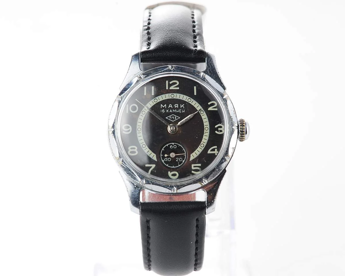 Vintage Mayak mechanical watch