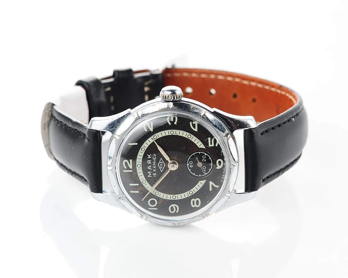Vintage Mayak mechanical watch