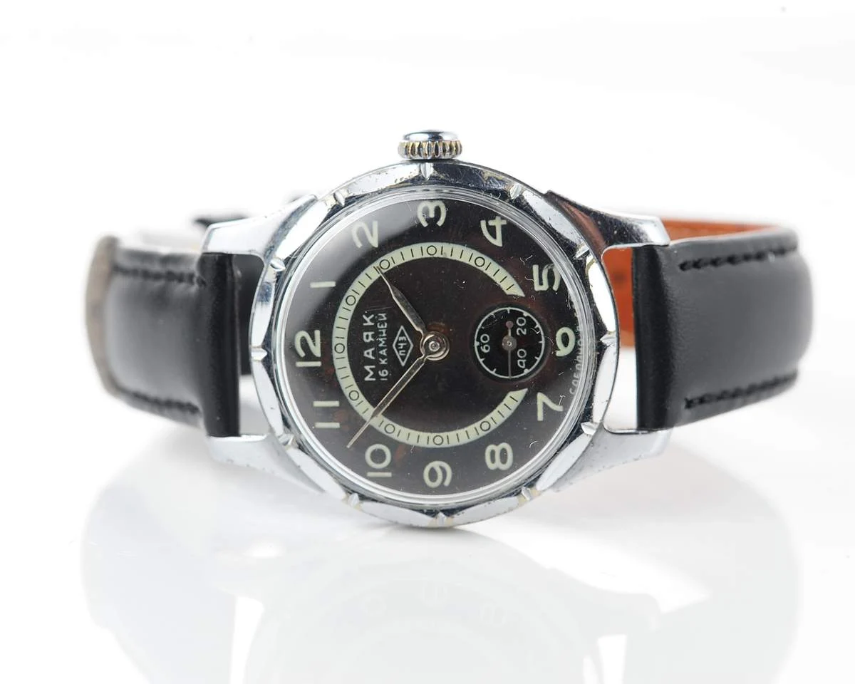 Vintage Mayak mechanical watch