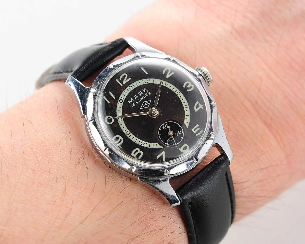 Vintage Mayak mechanical watch