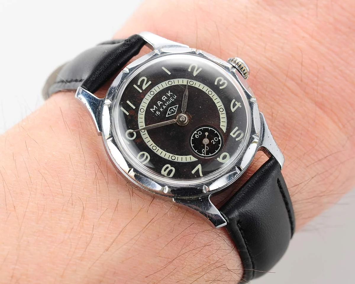 watch Mayak black 9206-0019