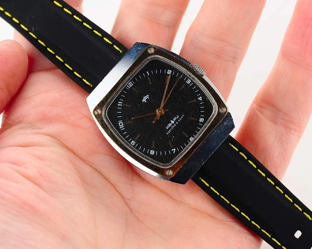 watch Raketa square black quartz 6242-0120