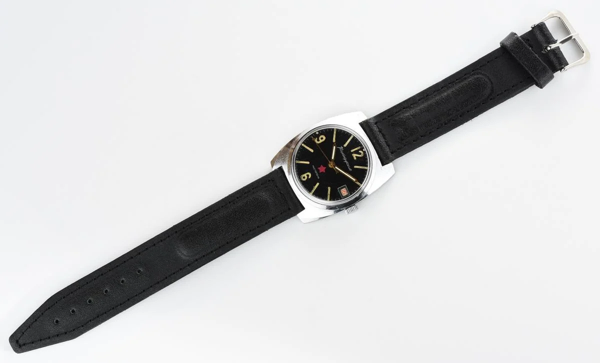 Soviet Vostok Komandirskie mechanical watch - Zakaz MO CCCP!
