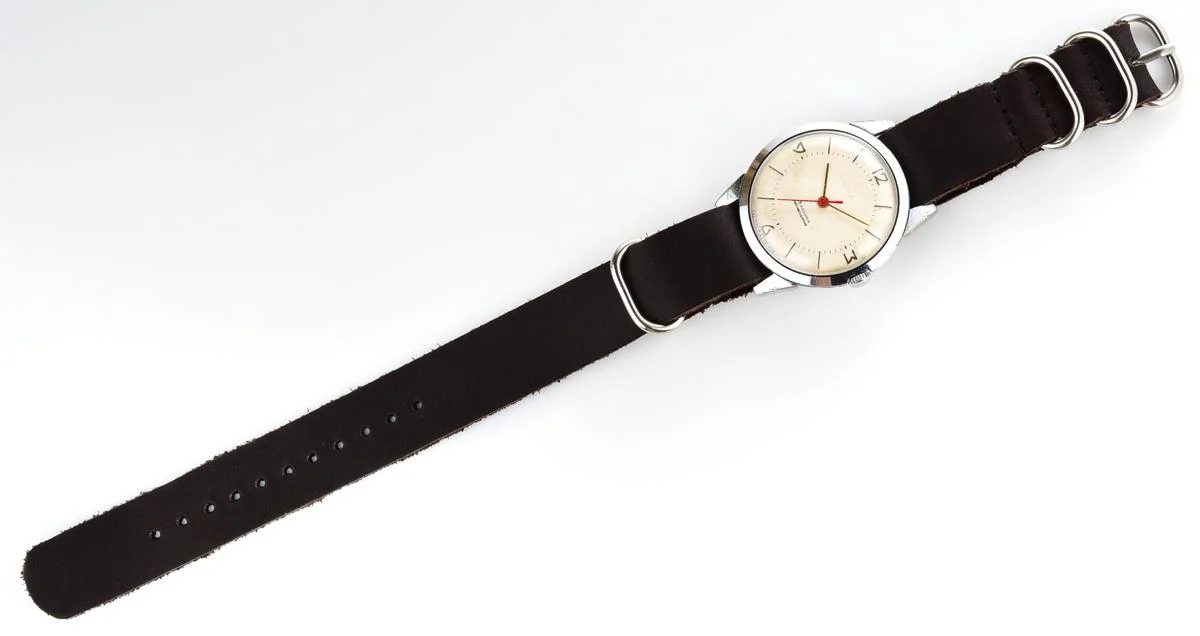 Vintage Soviet Mir mechanical watch