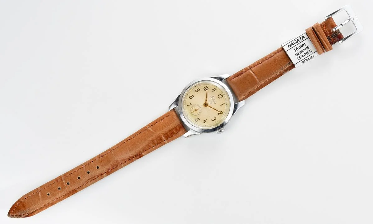 Vintage Soviet mechanical Pobeda wrist watch