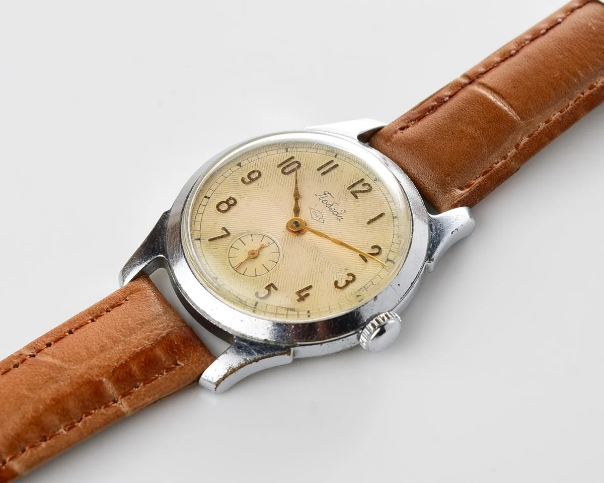 Vintage Soviet mechanical Pobeda wrist watch