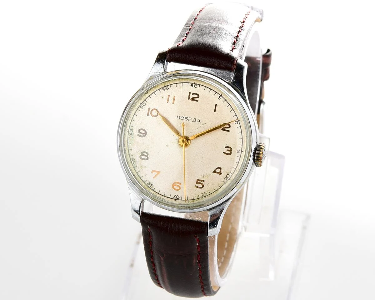 Vintage Pobeda watch with central seconds hand, from 1950s
