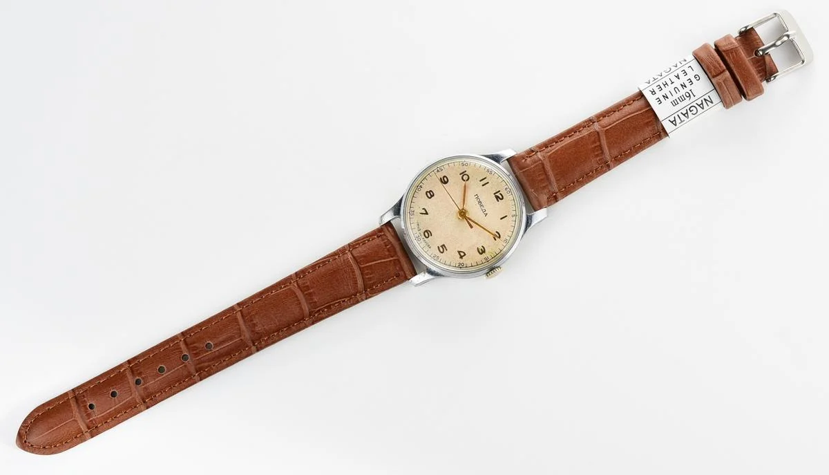 Good condition vintage Pobeda watch with central seconds hand, from 1954