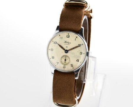 Vintage soviet mechanical POBEDA wrist watch, 4th quarter 1958