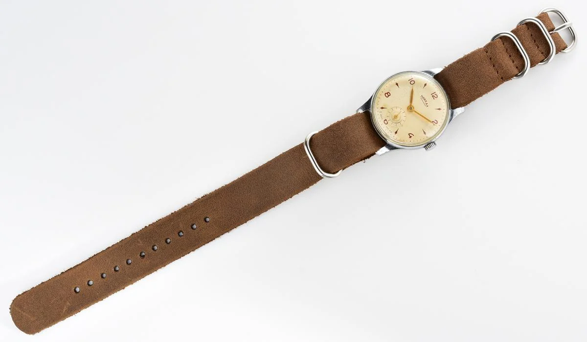Vintage Soviet mechanical Pobeda wrist watch, 3rd quarter 1956