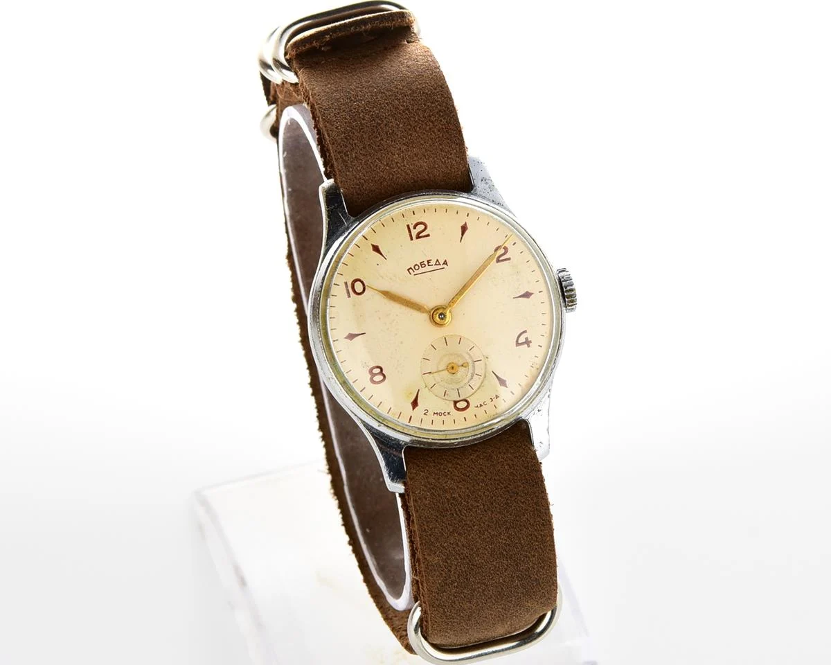 Vintage Soviet mechanical Pobeda wrist watch, 3rd quarter 1956