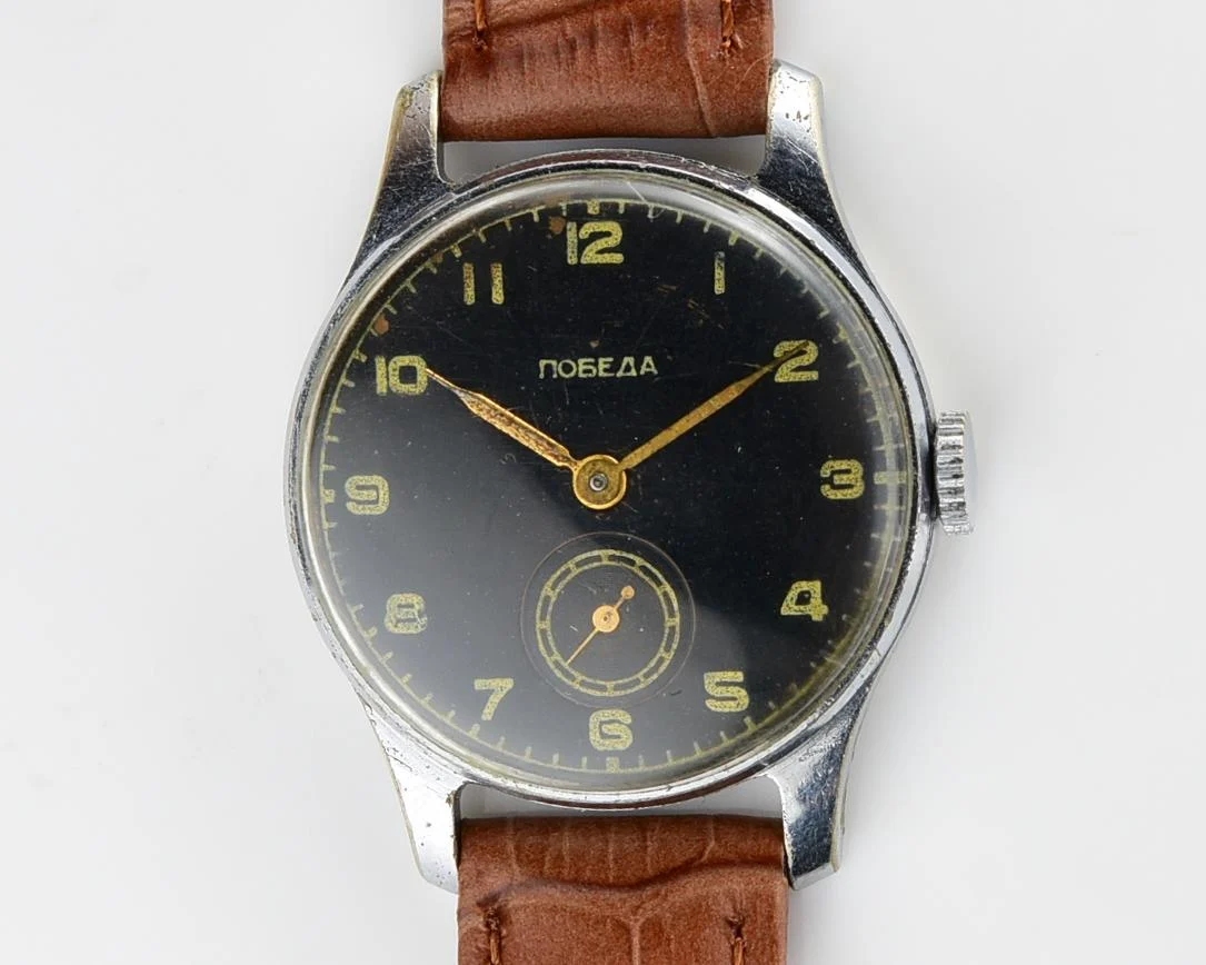 Vintage Soviet mechanical Pobeda wrist watch,