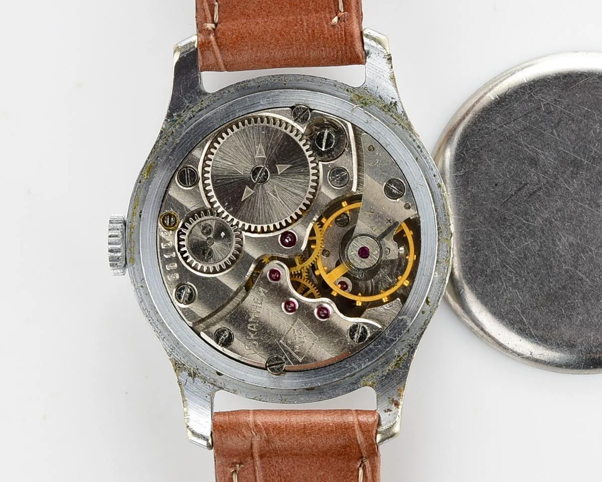 Vintage Soviet mechanical Pobeda wrist watch,