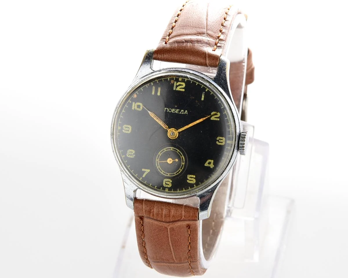 Vintage Soviet mechanical Pobeda wrist watch,