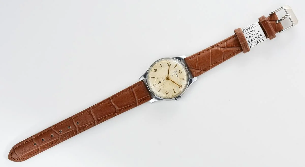 Vintage Soviet mechanical Pobeda wrist watch, 4th quarter 1958