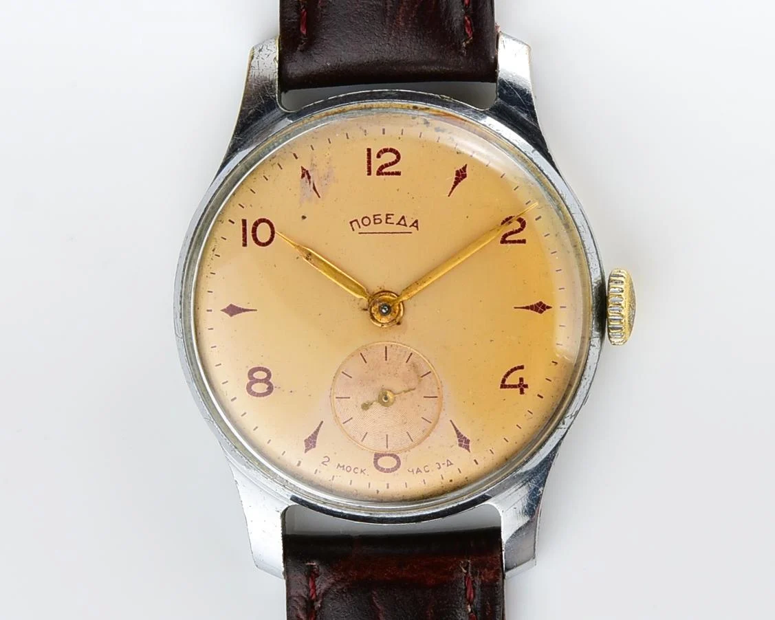 Vintage Soviet mechanical Pobeda wrist watch, 2MChZ from 4th quarter of 1956