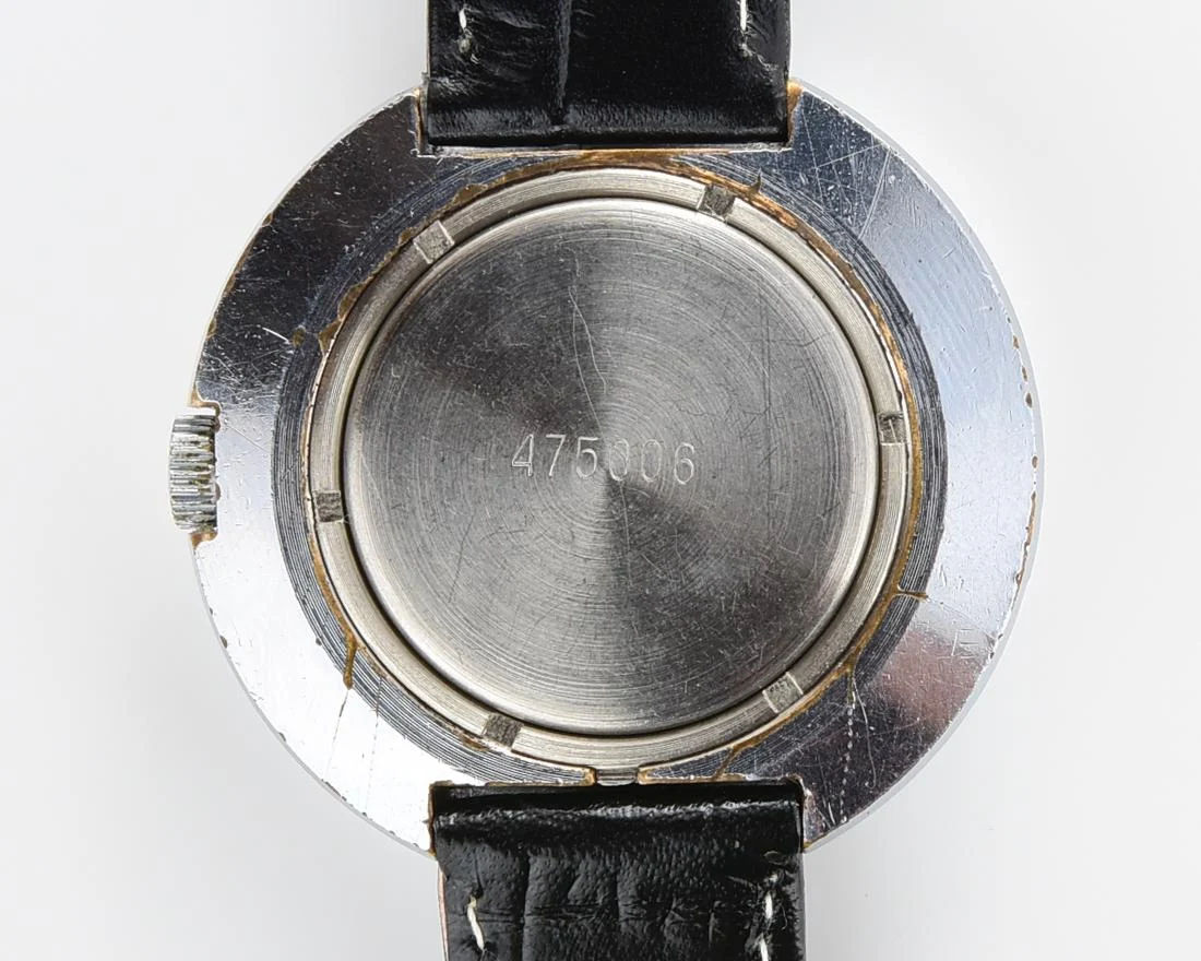 Vintage mechanical Cornavin-Raketa wrist watch