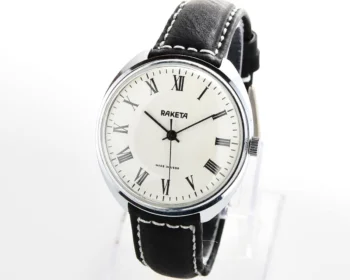 Large vintage Raketa mechanical watch