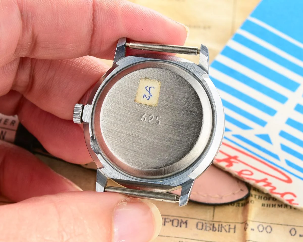 TIME CAPSULE: Soviet vintage mechanical watch Raketa “big zero” smaller version, New Old Stock (NOS)!