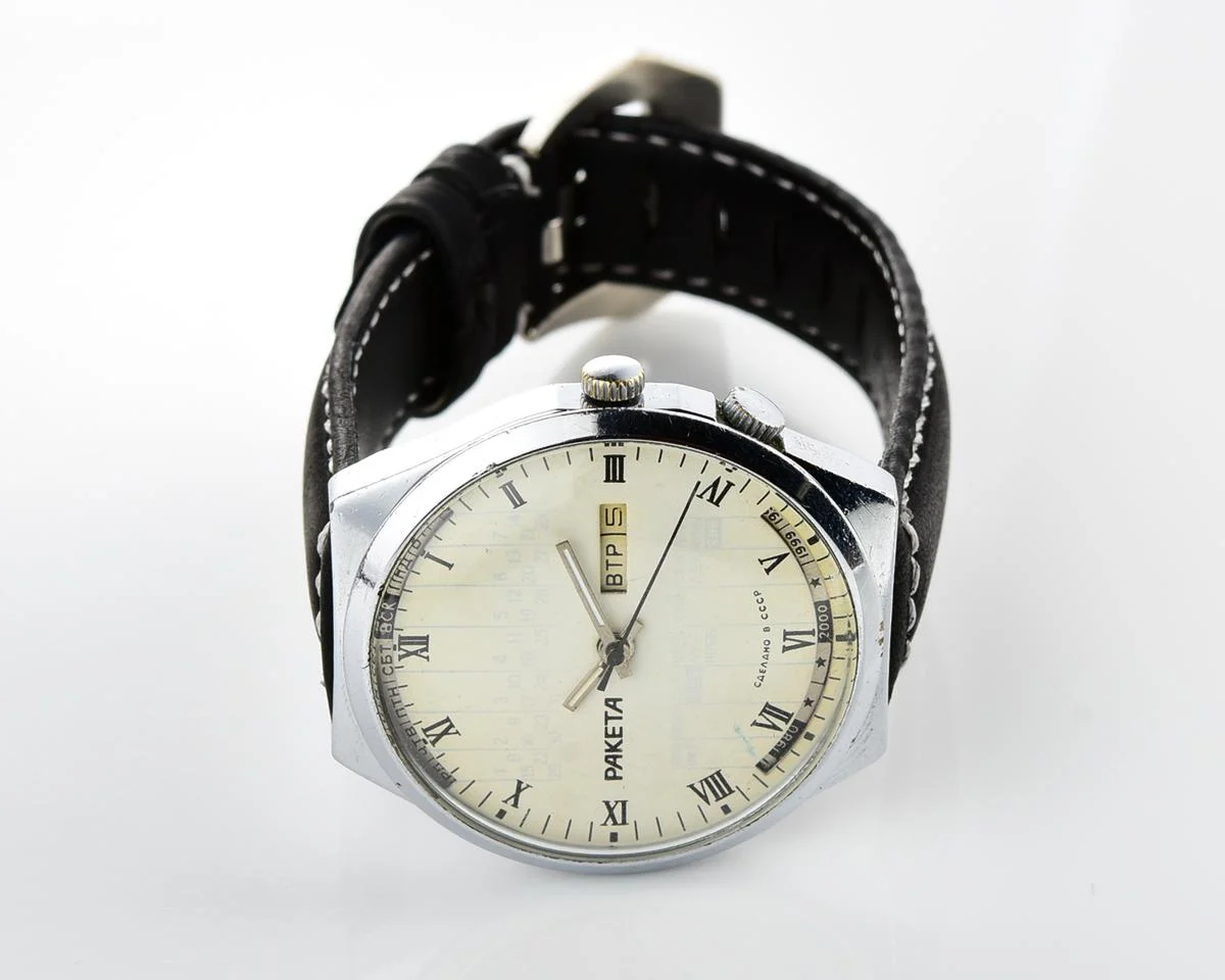 Soviet Raketa perpetual calendar mechanical watch