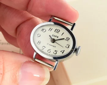TIME CAPSULE: Zaria vintage wrist watch for ladies – New Old Stock (NOS)!