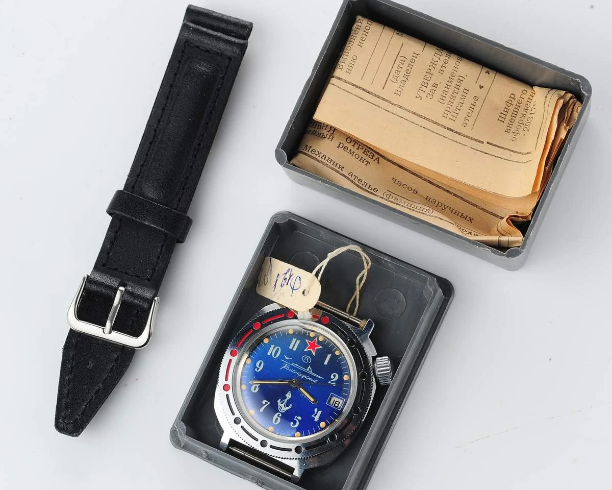TIME CAPSULE: Vostok Komandirskie Submarine – mechanical watch – New Old Stock (NOS)!