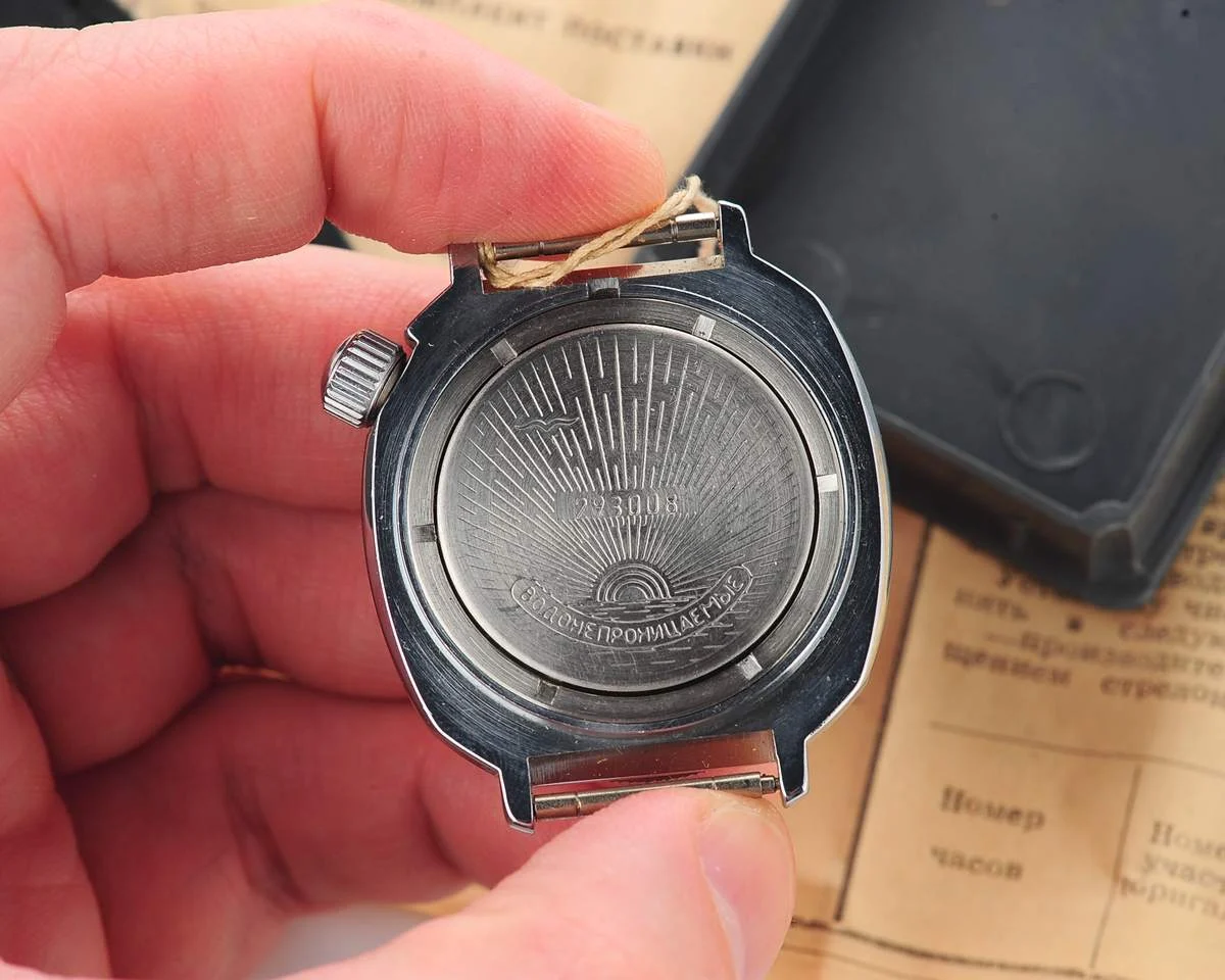 TIME CAPSULE: Vostok Komandirskie Submarine – mechanical watch – New Old Stock (NOS)!