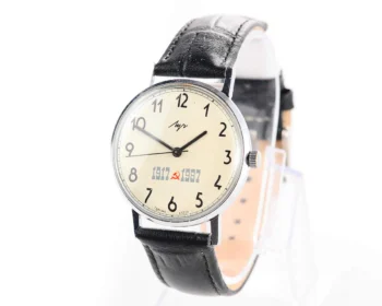 Soviet Luch mechanical wristwatch, with hammer & sickle on it's dial