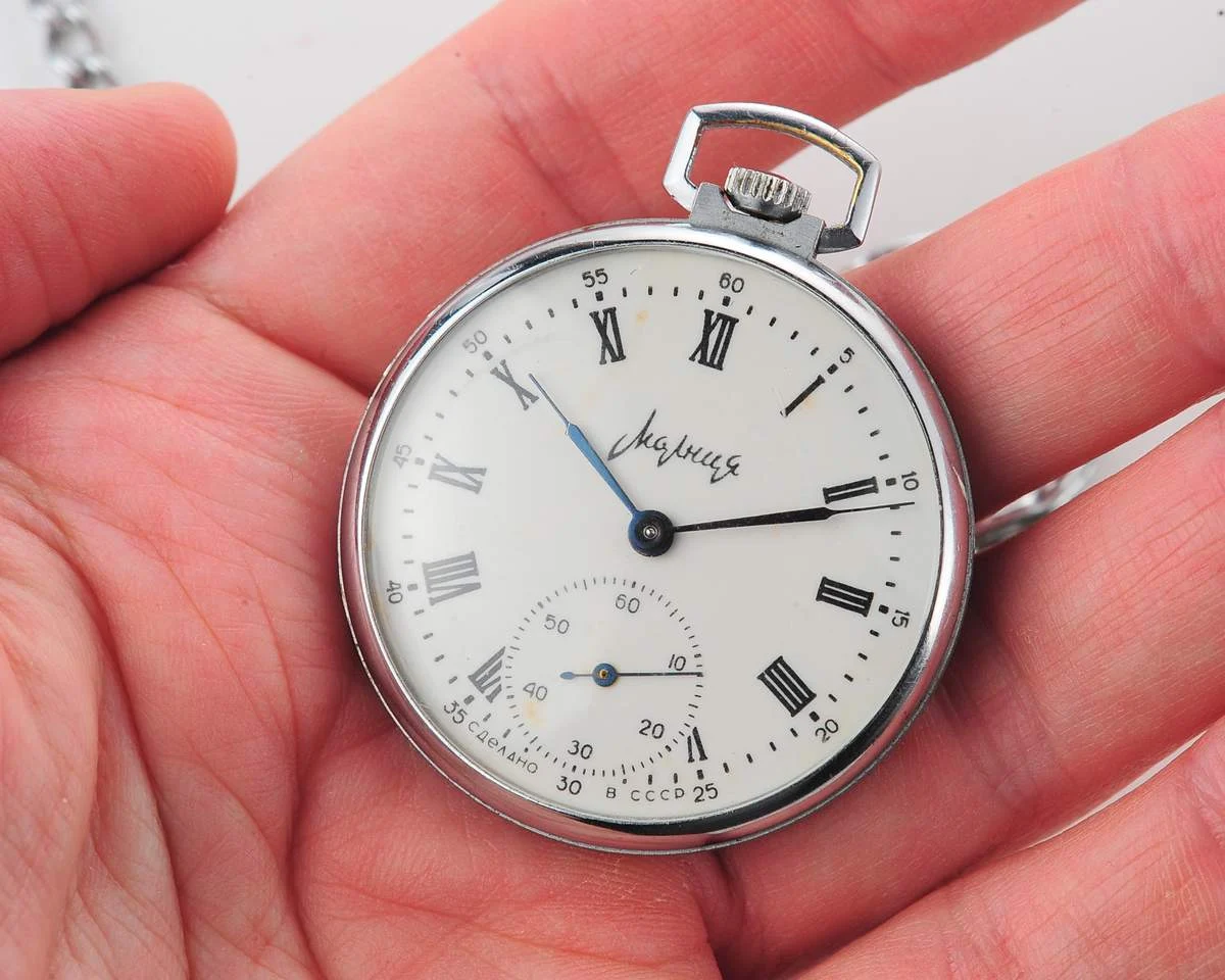Molnija open face vintage Soviet pocket watch - 50 years of USSR!