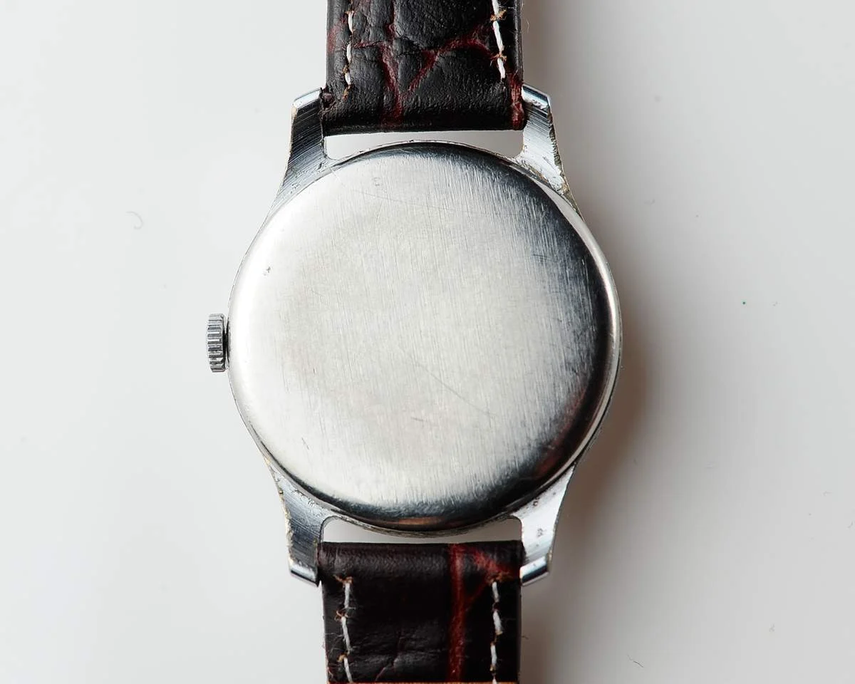 Vintage Soviet mechanical Pobeda wrist watch from 2nd Moskow watch factory