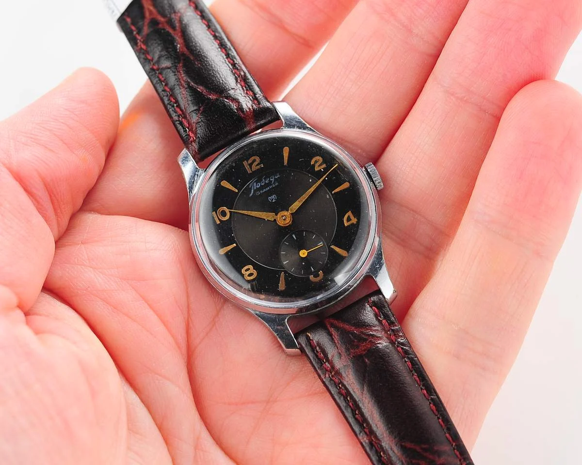 Vintage Soviet mechanical Pobeda wrist watch from 2nd Moskow watch factory