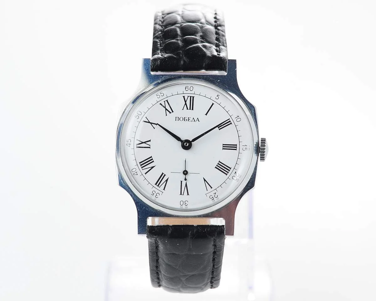 Soviet mechanical Pobeda watch in box – New Old Stock (NOS)!