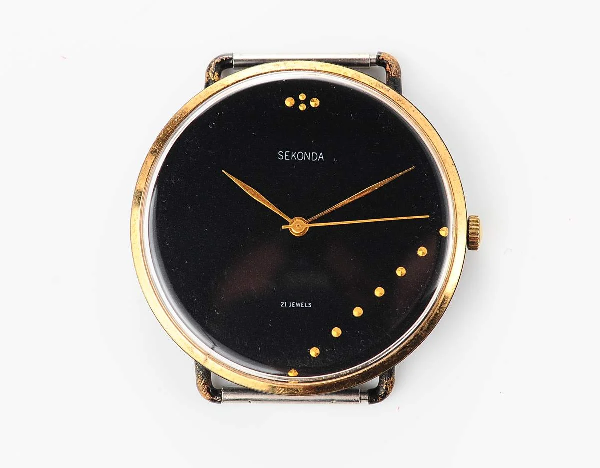 Large Soviet Sekonda (Zarya) mechanical wrist watch