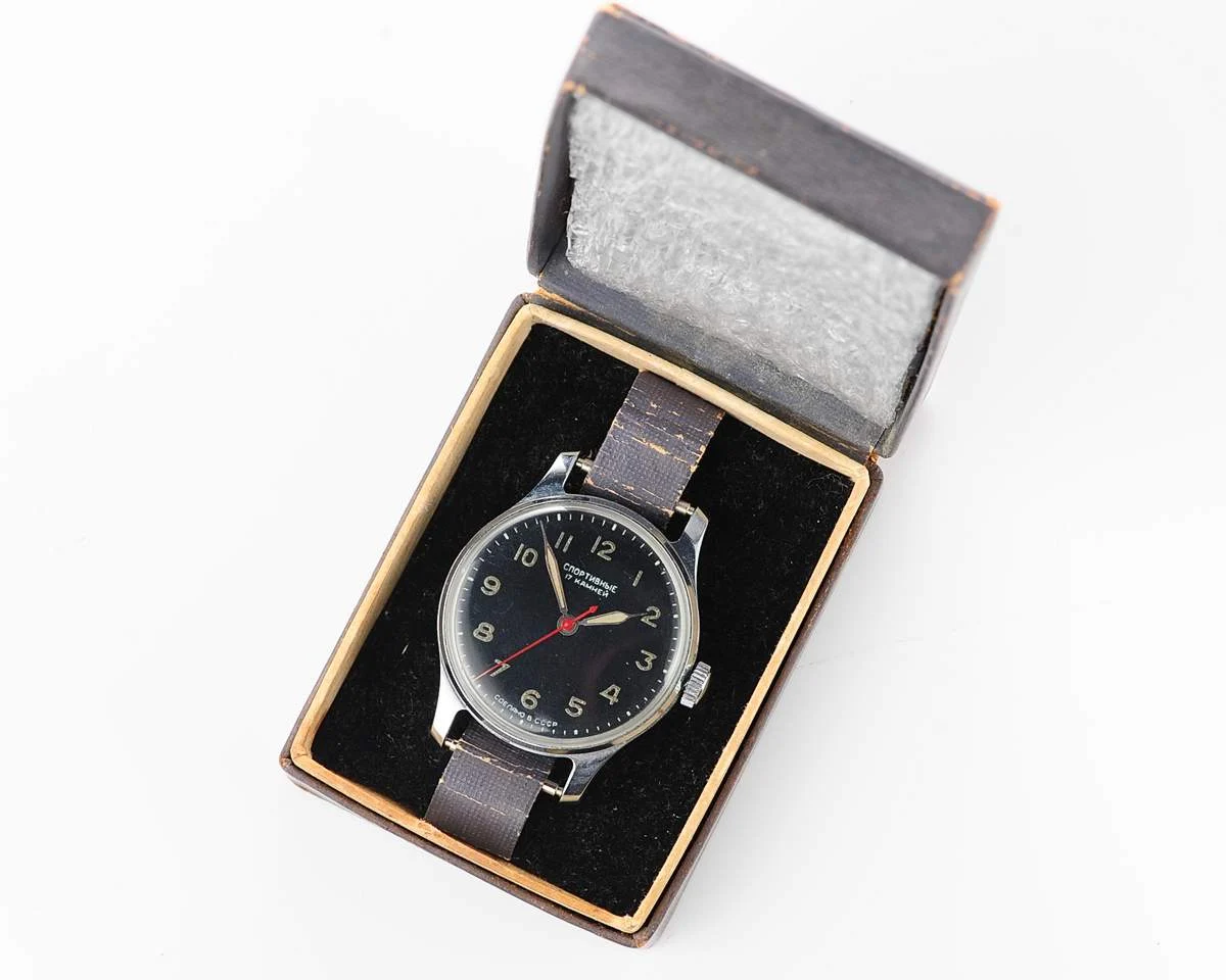 Excellent condition vintage Soviet Sportivnie mechanical watch