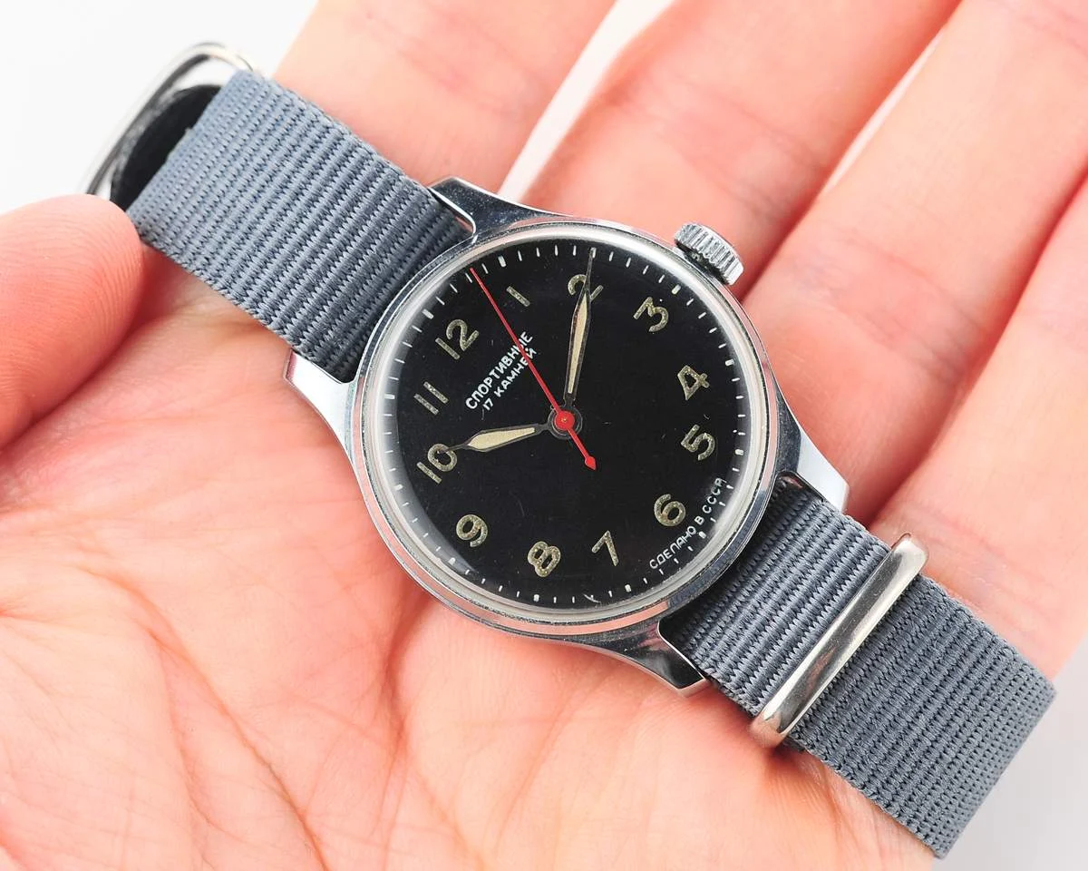 Excellent condition vintage Soviet Sportivnie mechanical watch