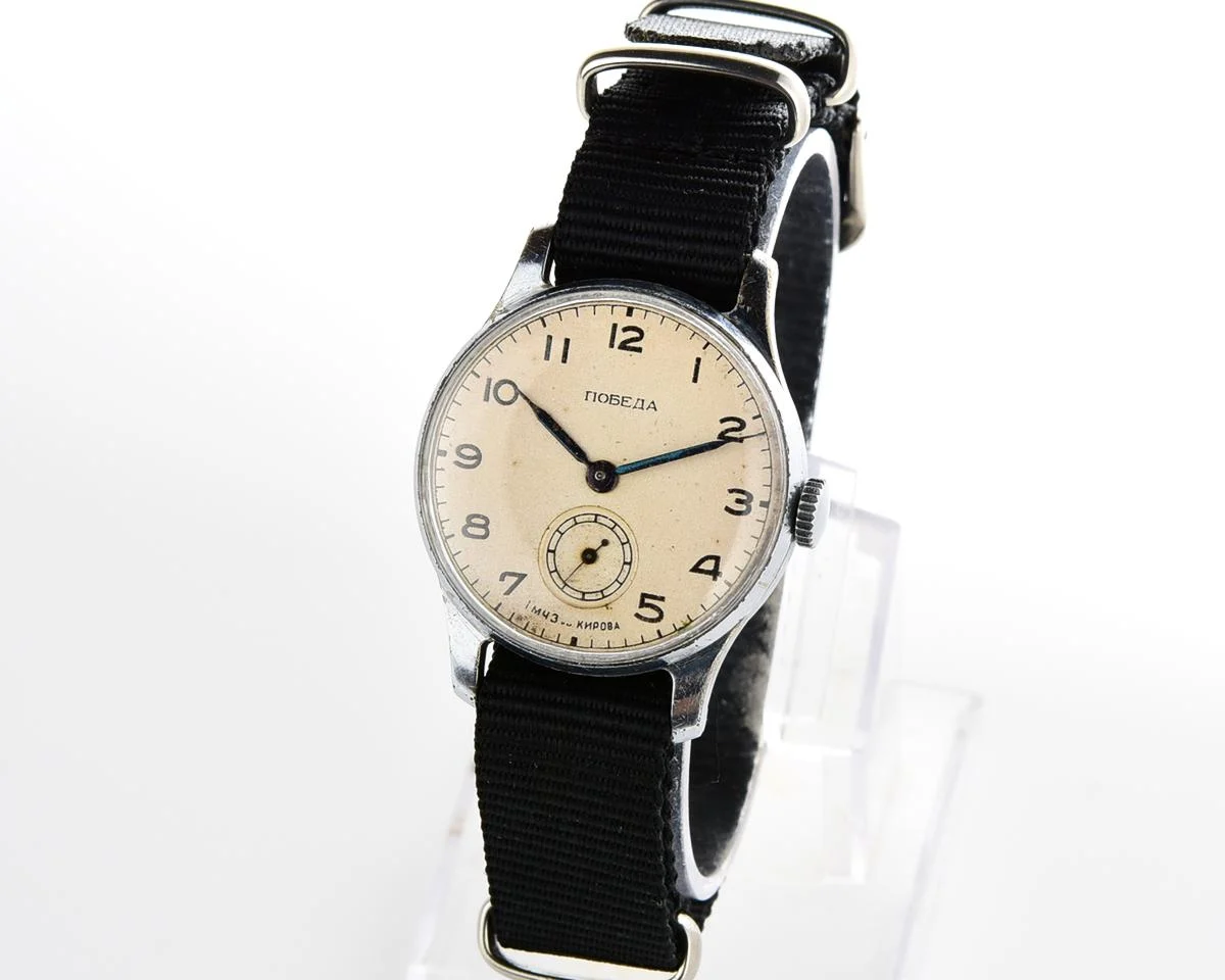 Vintage Soviet mechanical Pobeda wrist watch, 4th quarter 1953