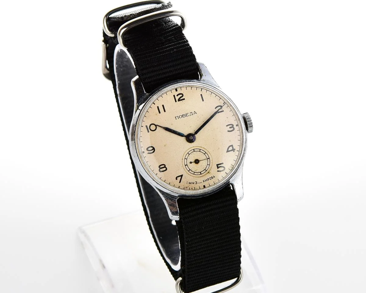 Vintage Soviet mechanical Pobeda wrist watch, 4th quarter 1953