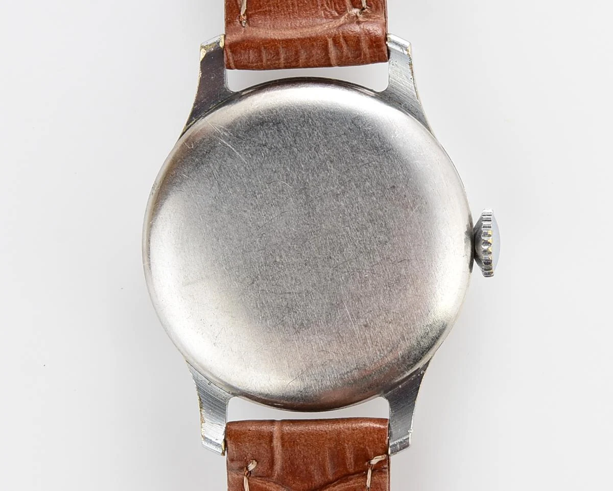 Vintage Pobeda watch with central seconds hand, from 1950s