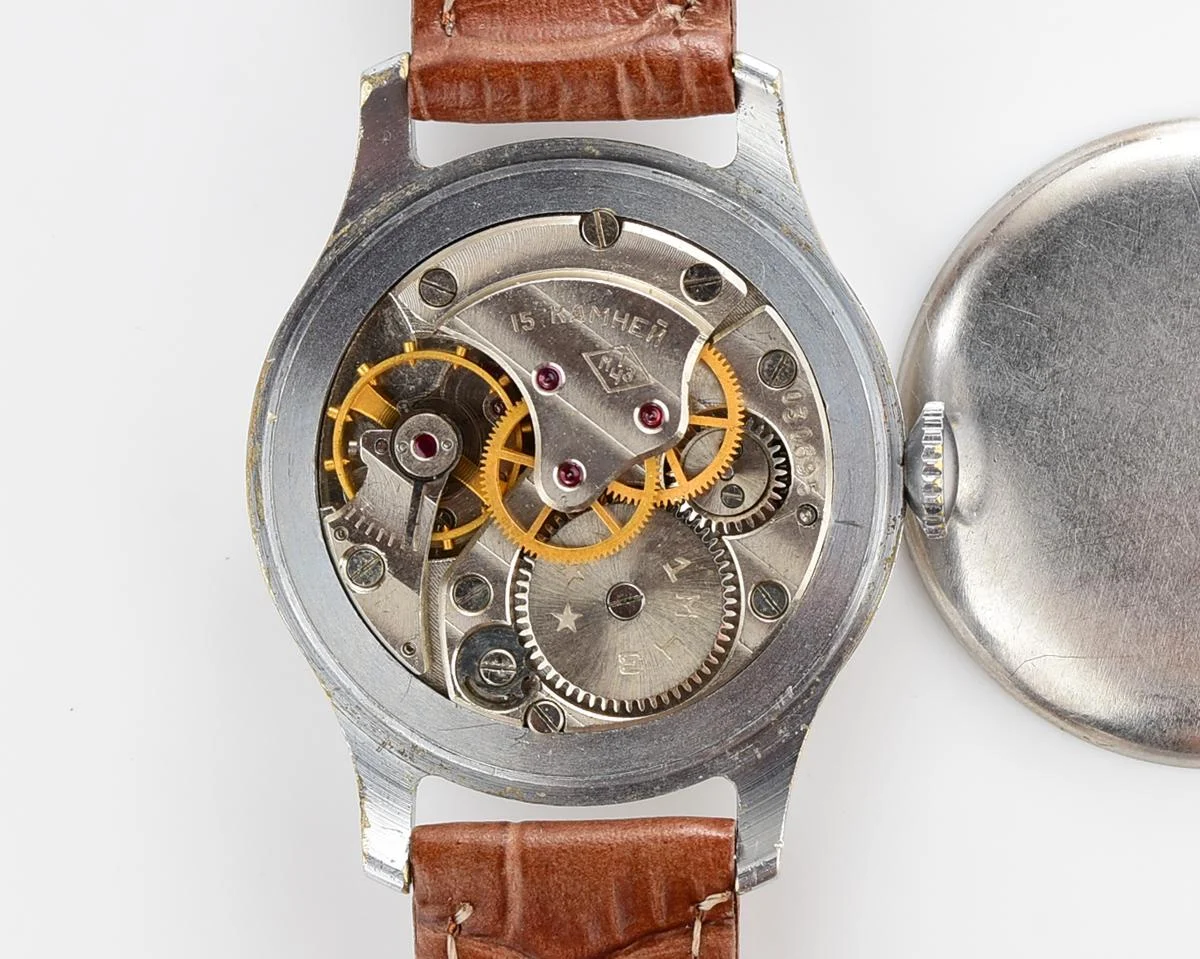Vintage Pobeda watch with central seconds hand, from 1950s