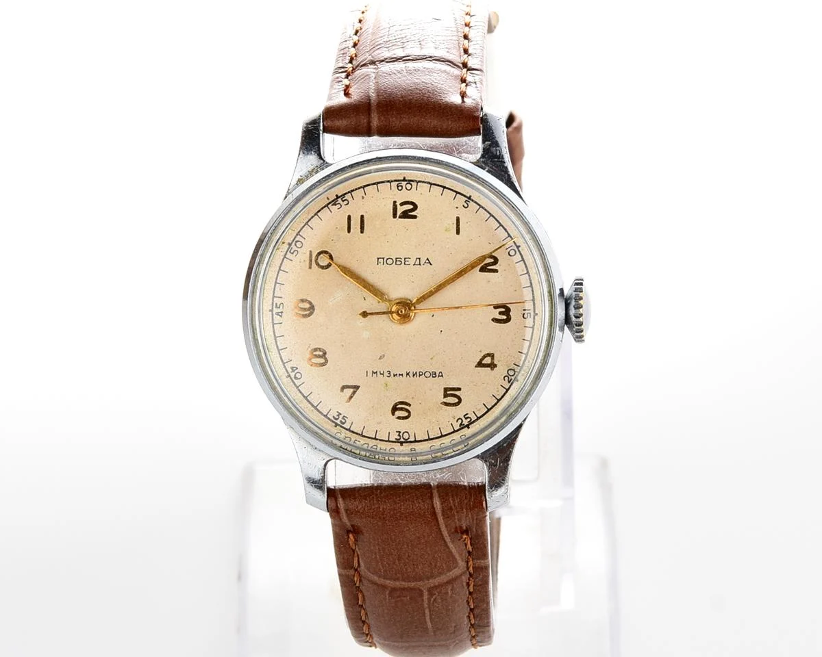 Vintage Pobeda watch with central seconds hand, from 1950s