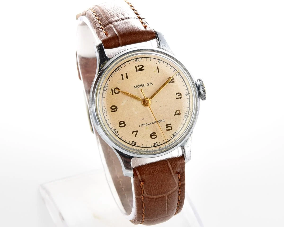 Vintage Pobeda watch with central seconds hand, from 1950s