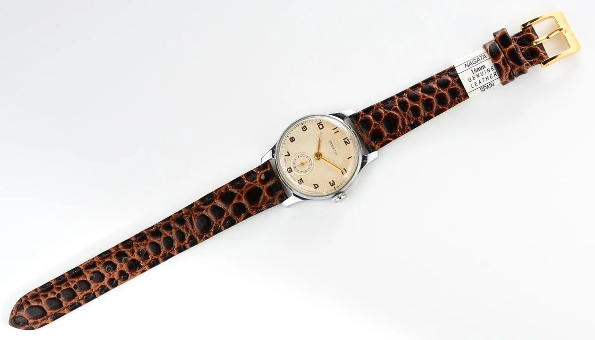 Vintage Soviet mechanical Pobeda wrist watch, 3rd quarter of 1953