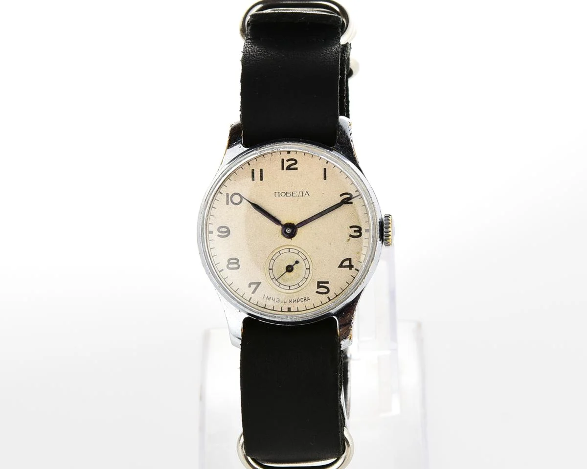 Vintage Soviet mechanical Pobeda wrist watch, 2nd quarter of 1953